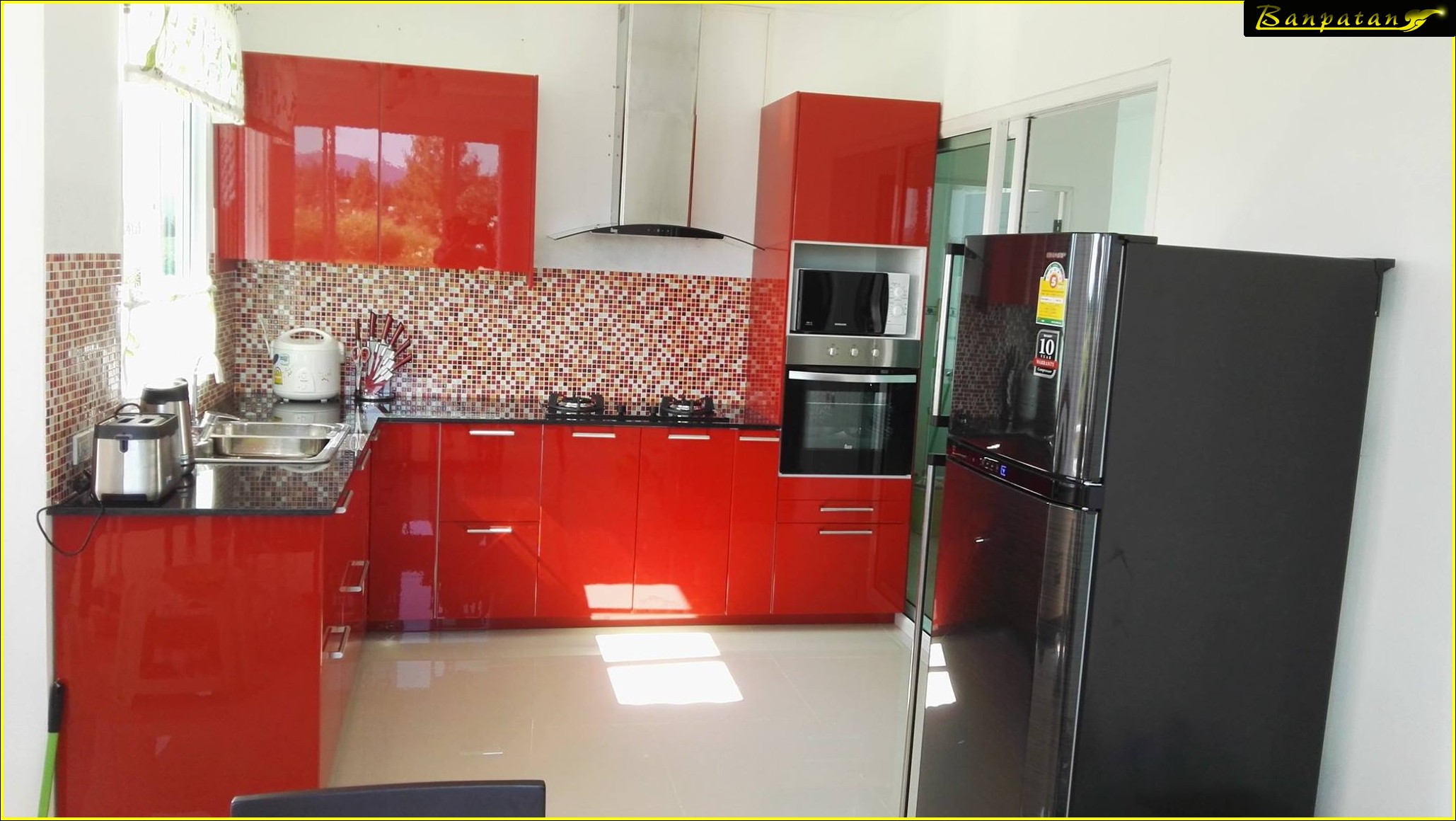 ห้องครัวโทนสีแดง
